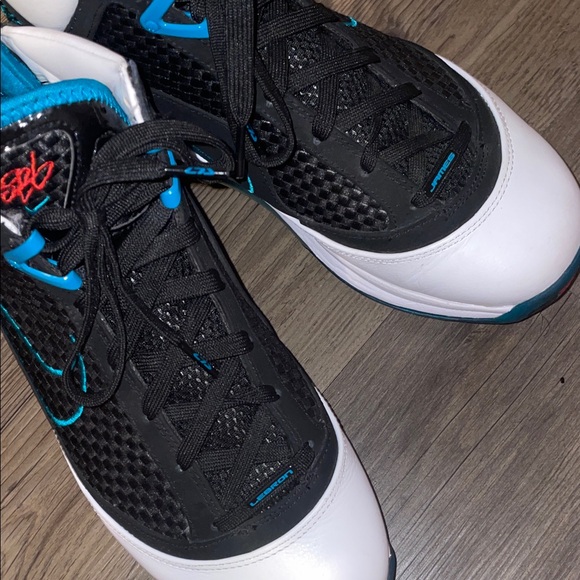 Lebron 6 Red Carpet